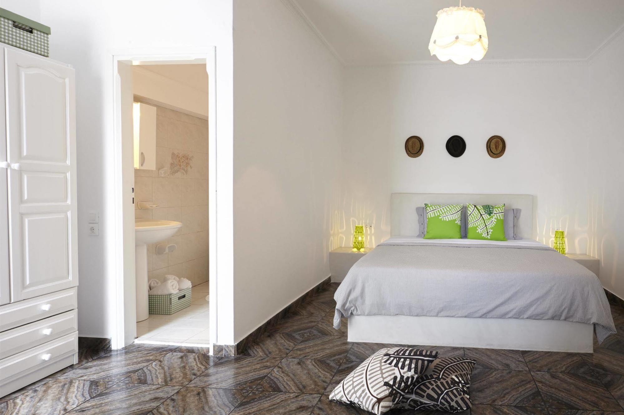 Fenix Hotel Perissa  Buitenkant foto